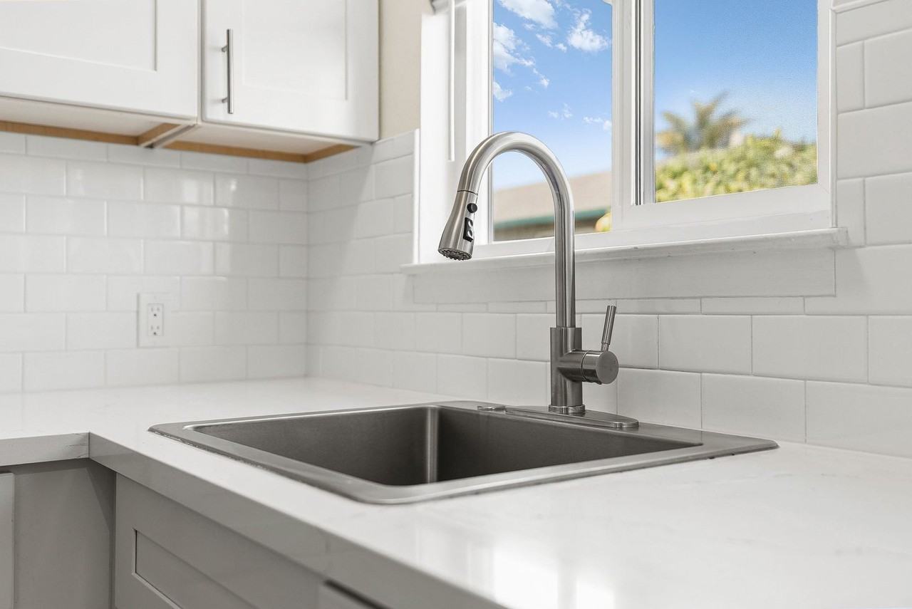 929 35th Ave - Photo 7 of 21