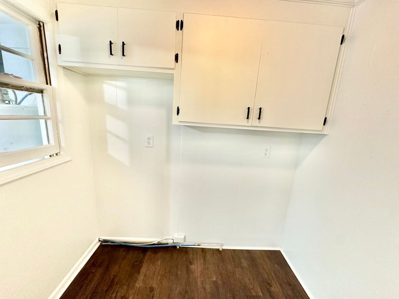 690 Robertson Rd - Photo 6 of 13