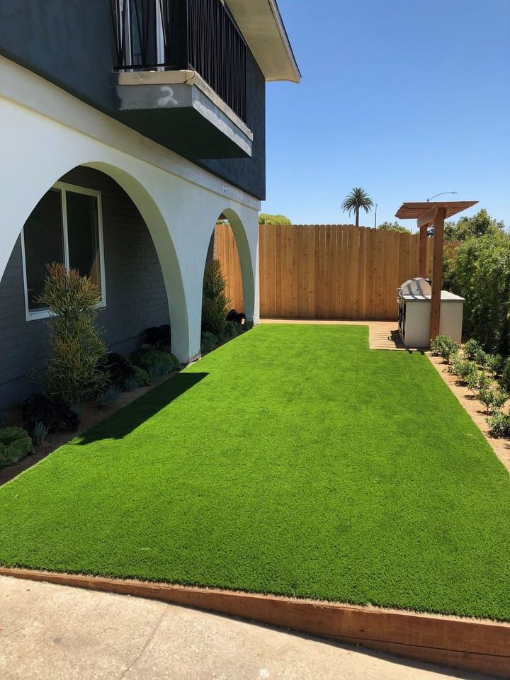 1552 Hi Point St - Photo 4 of 5