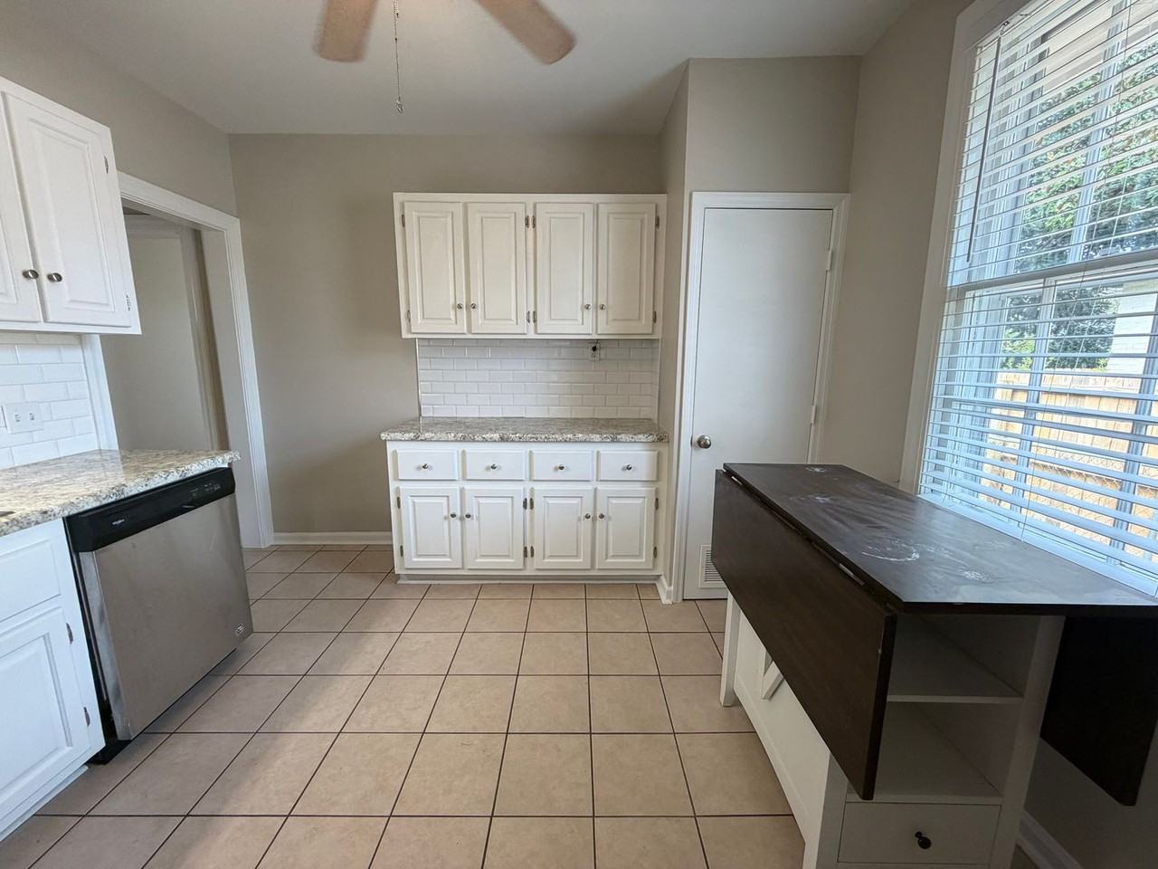 23 Oak St Ne - Photo 7 of 19