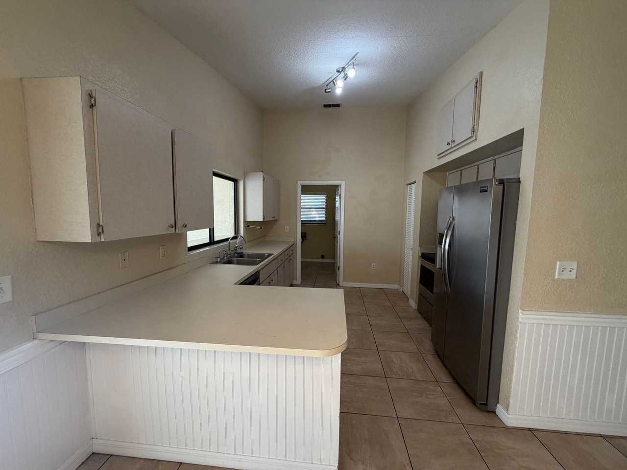 3319 Duff Rd - Photo 6 of 31