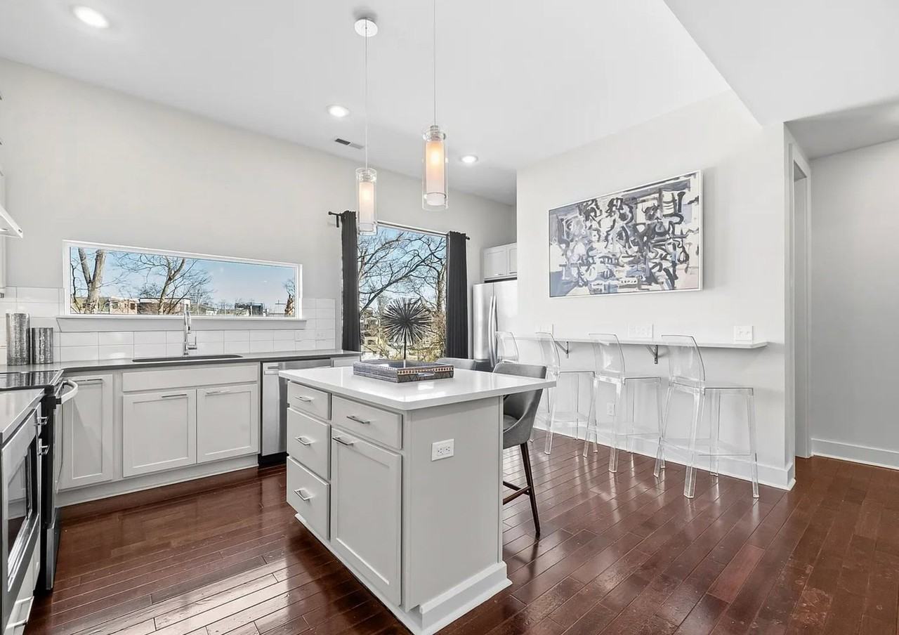 1240 2nd Ave S - Photo 5 of 24