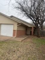 featured image of 1609 Nw Bell Ave #A