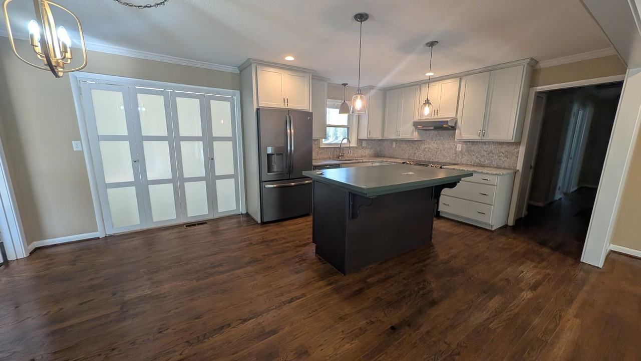 1132 Meadow Dr - Photo 2 of 27