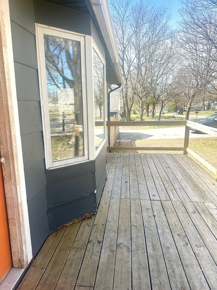 700 W Ildereen St - Photo 4 of 33