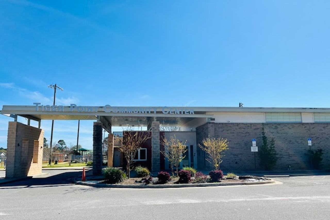 1044 Sterling Point Pl - Photo 3 of 6