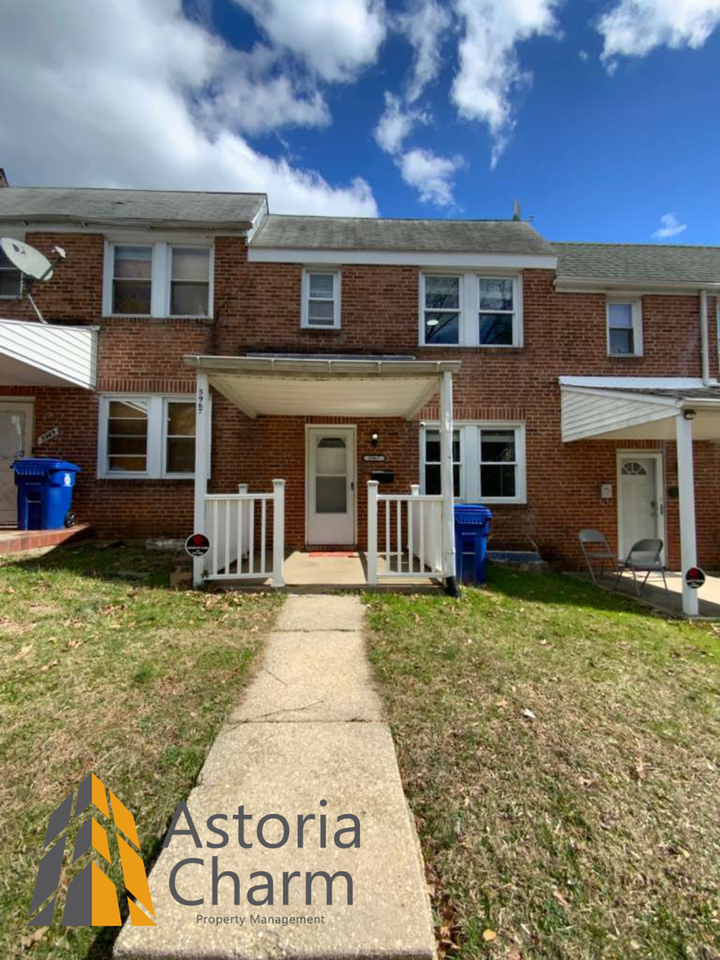 5967 Benton Heights Ave - Photo 3 of 37