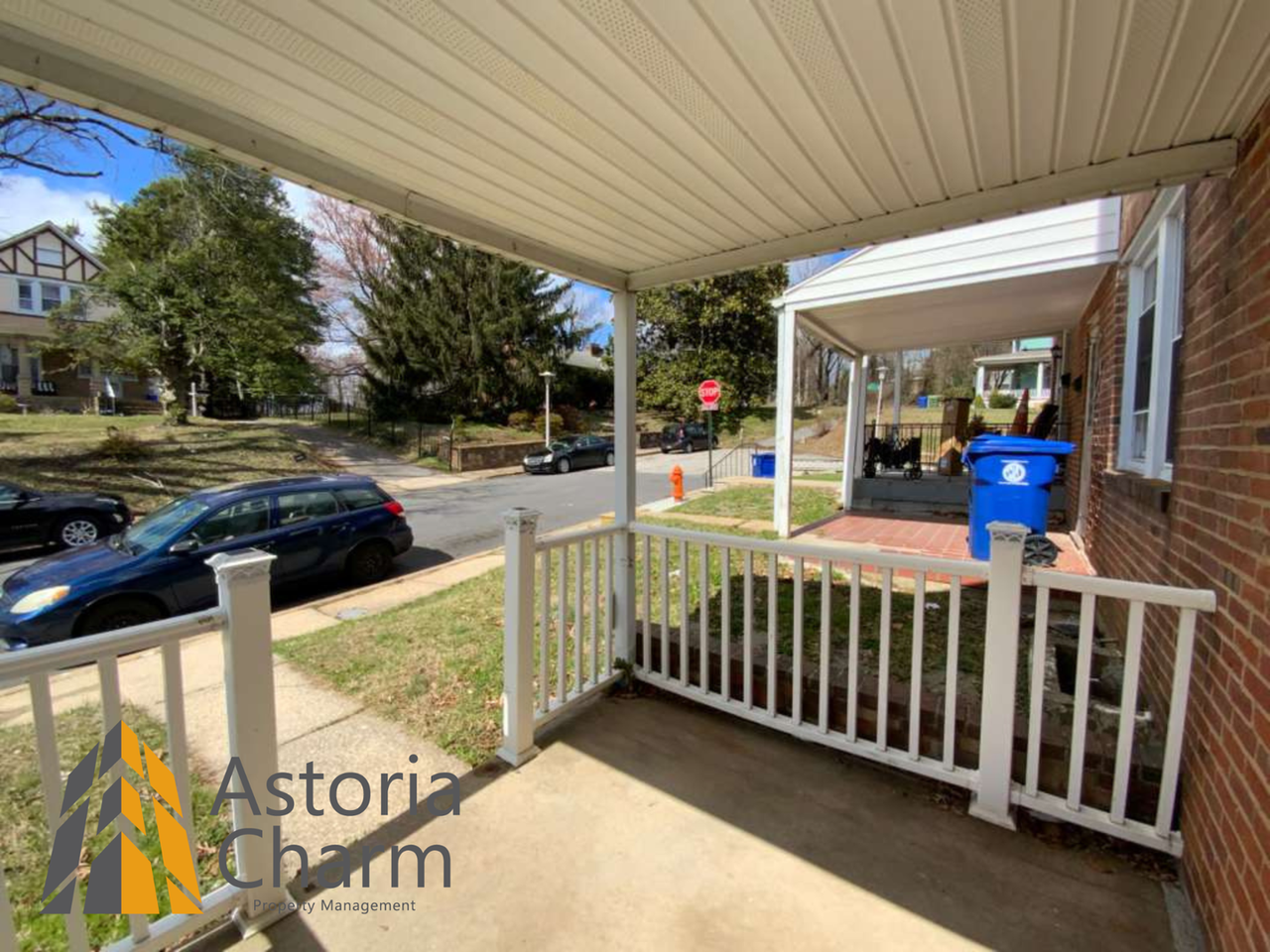 5967 Benton Heights Ave - Photo 4 of 37