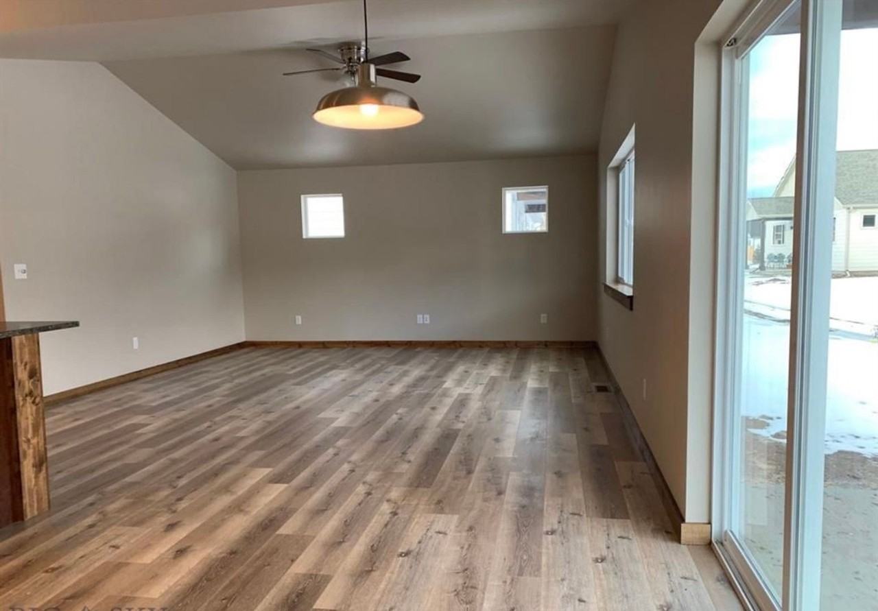 1508 Golden West Dr - Photo 3 of 18