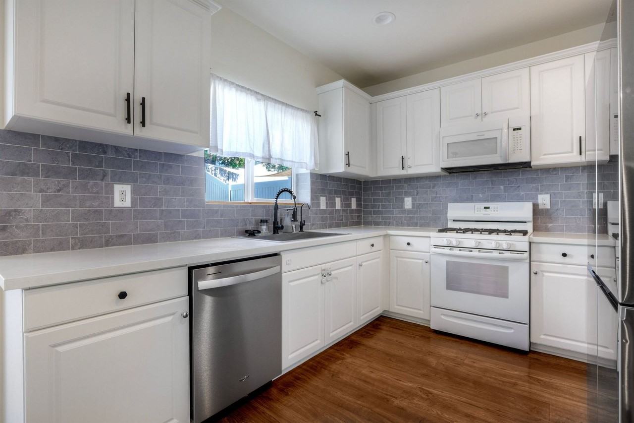 35229 Persano Pl - Photo 3 of 22