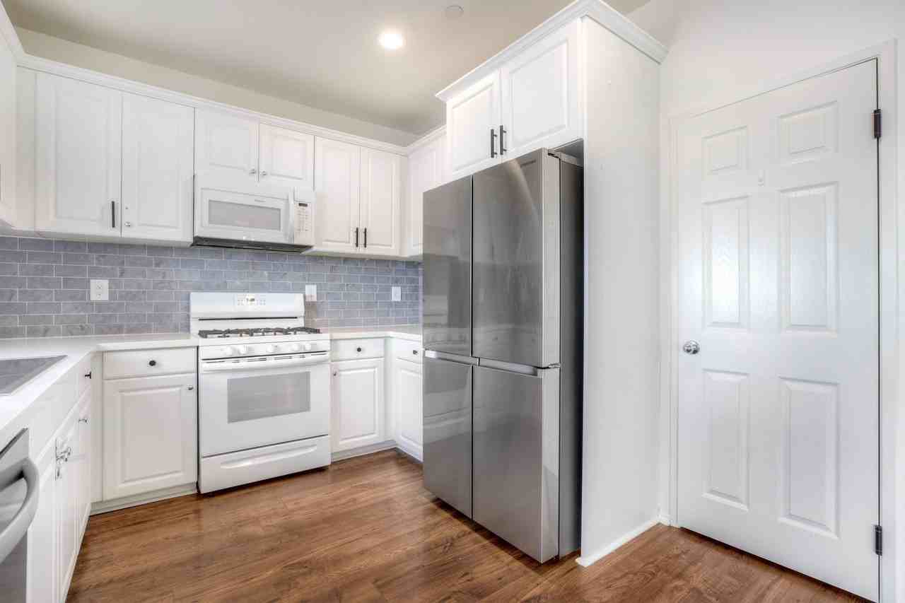 35229 Persano Pl - Photo 4 of 22