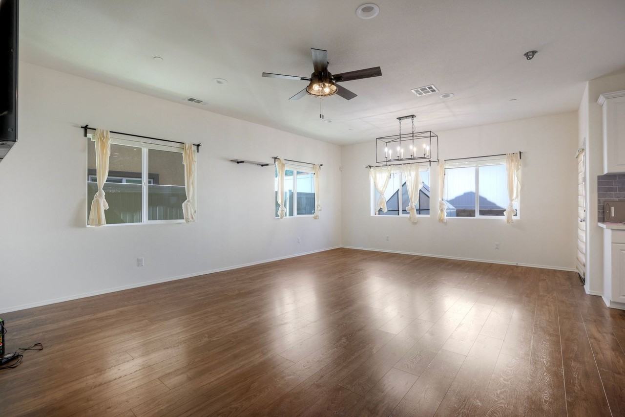 35229 Persano Pl - Photo 5 of 22