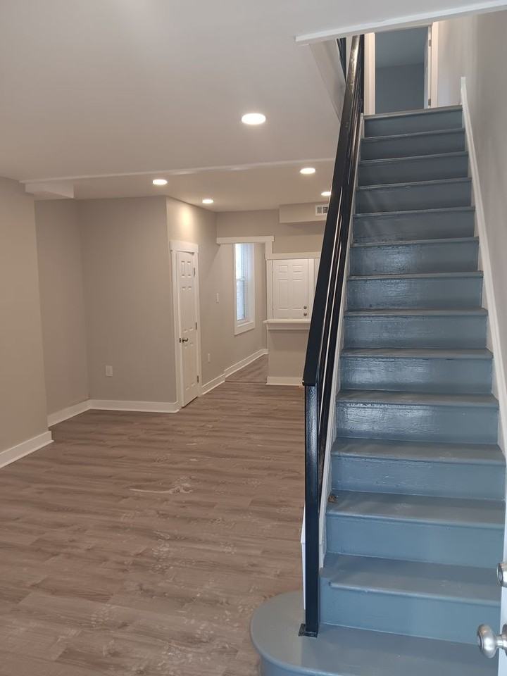 1939 N Myrtlewood St - Photo 2 of 9