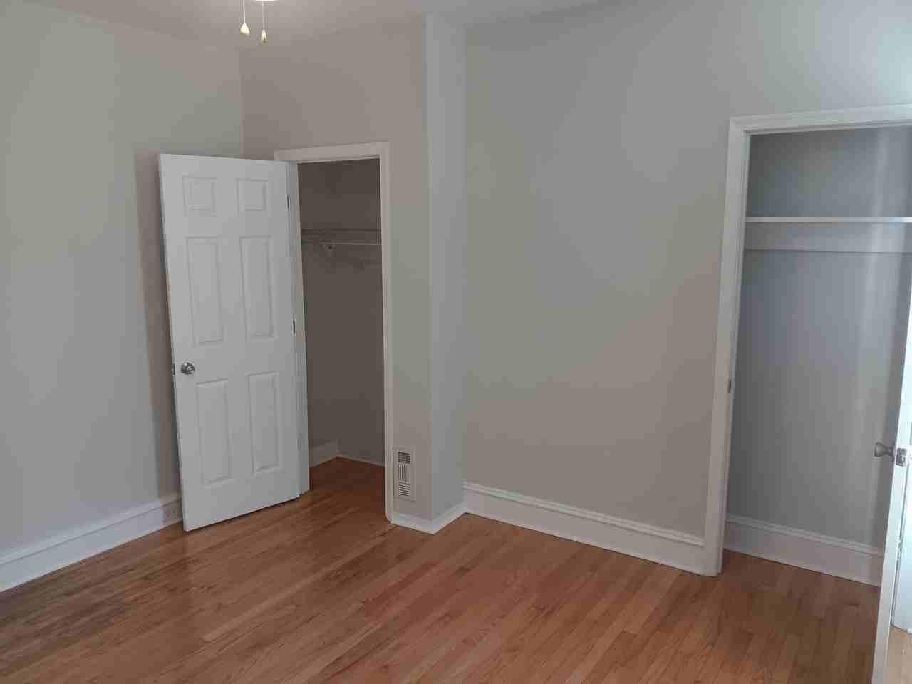 2255 N Cleveland St - Photo 3 of 11