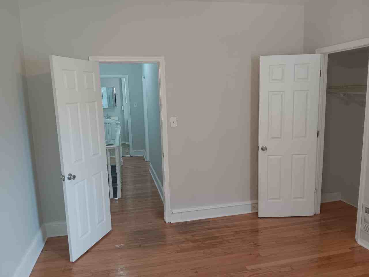 2255 N Cleveland St - Photo 7 of 11