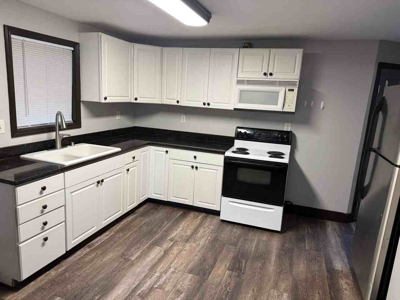 15 W 52nd St - Photo 6 of 6