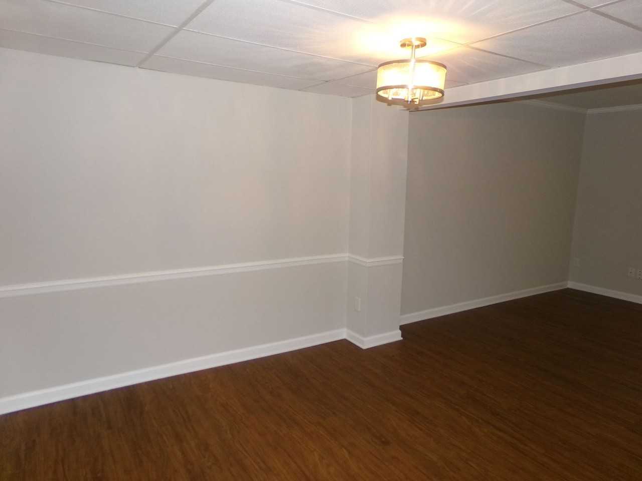 3915 Valley Ct Unit B - Photo 5 of 17