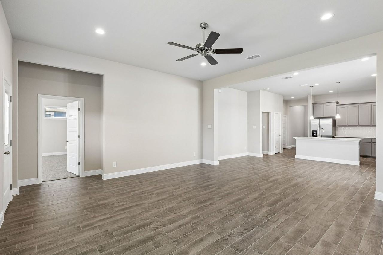 2609 Mccormick St - Photo 5 of 16