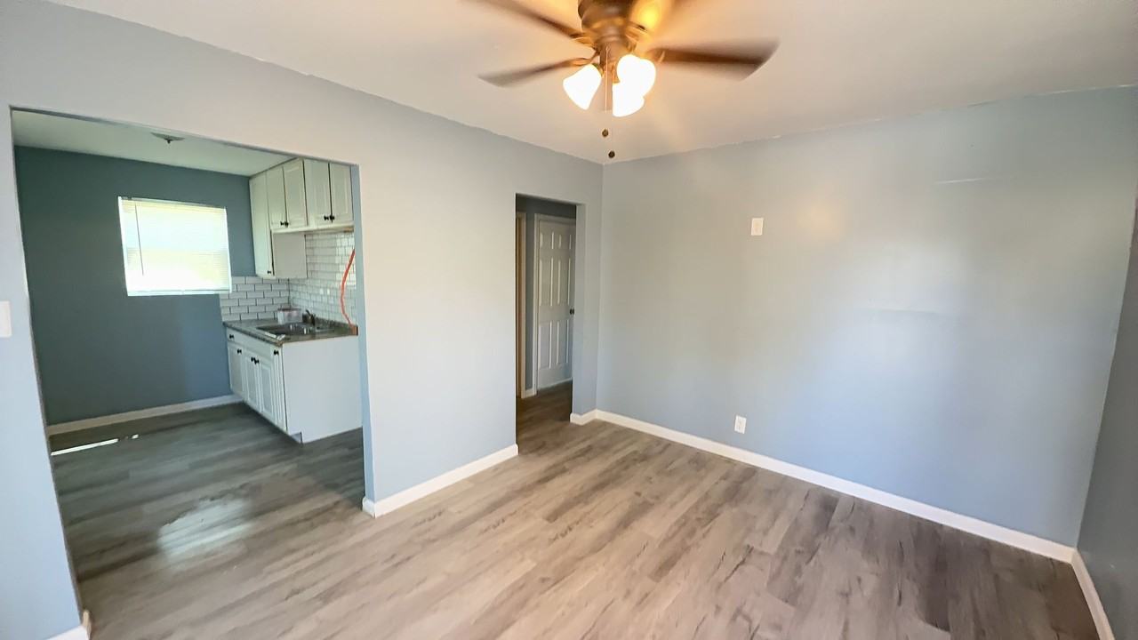 714 Mcarthur Dr - Photo 5 of 8