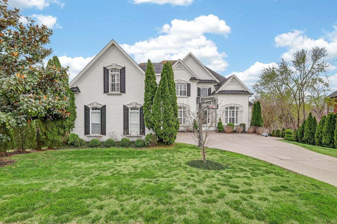 9713 Mountain Ash Ct - Photo 7 of 50