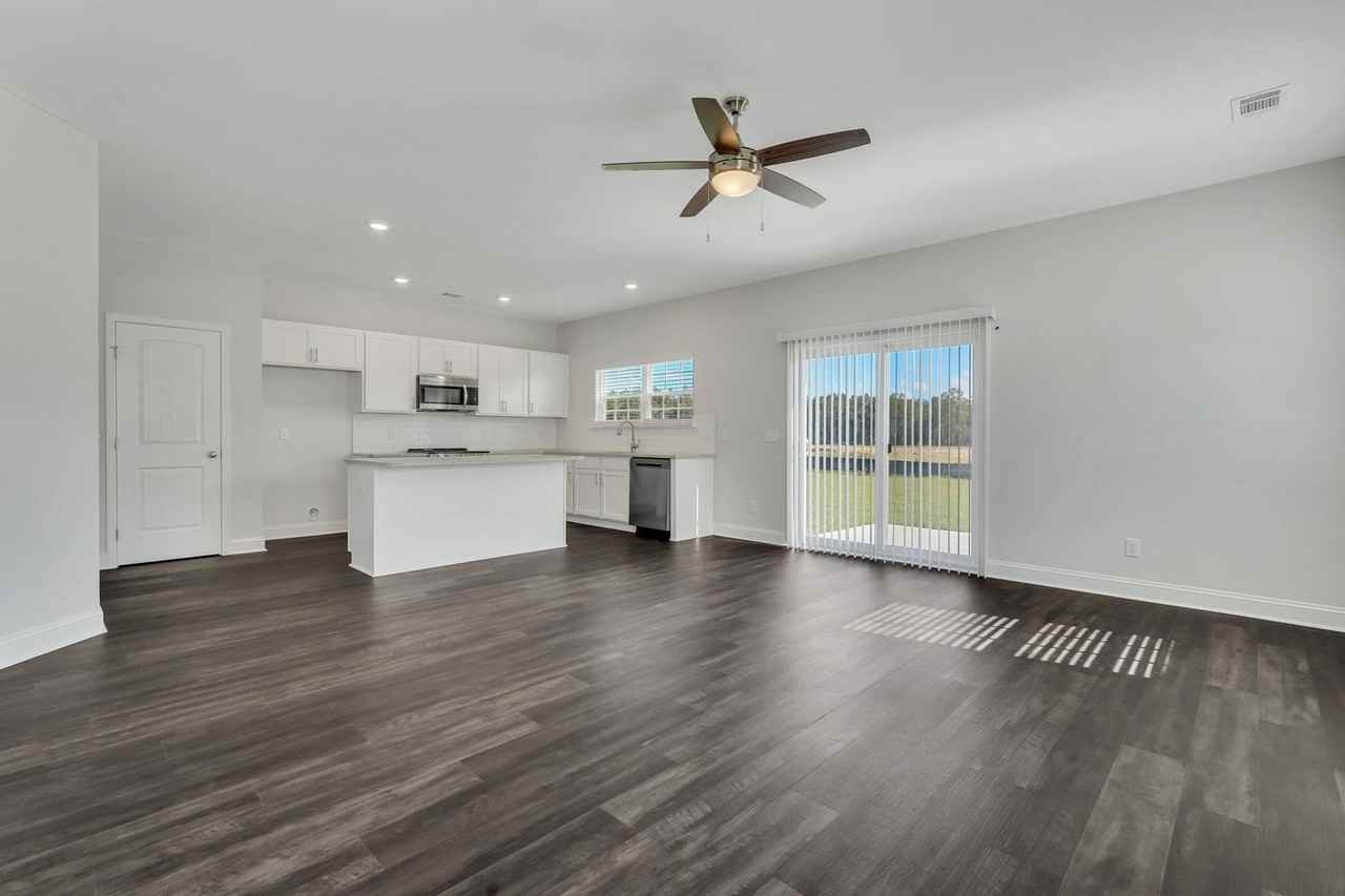 206 Glick Way - Photo 3 of 41