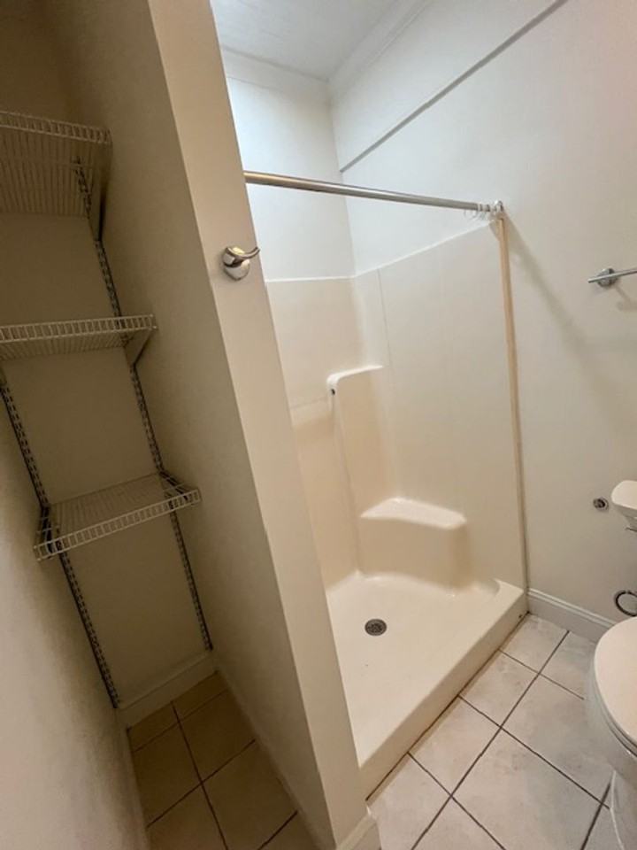 418 Pickens Ct - Photo 3 of 26