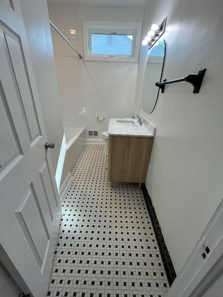 418 Pickens Ct - Photo 7 of 26