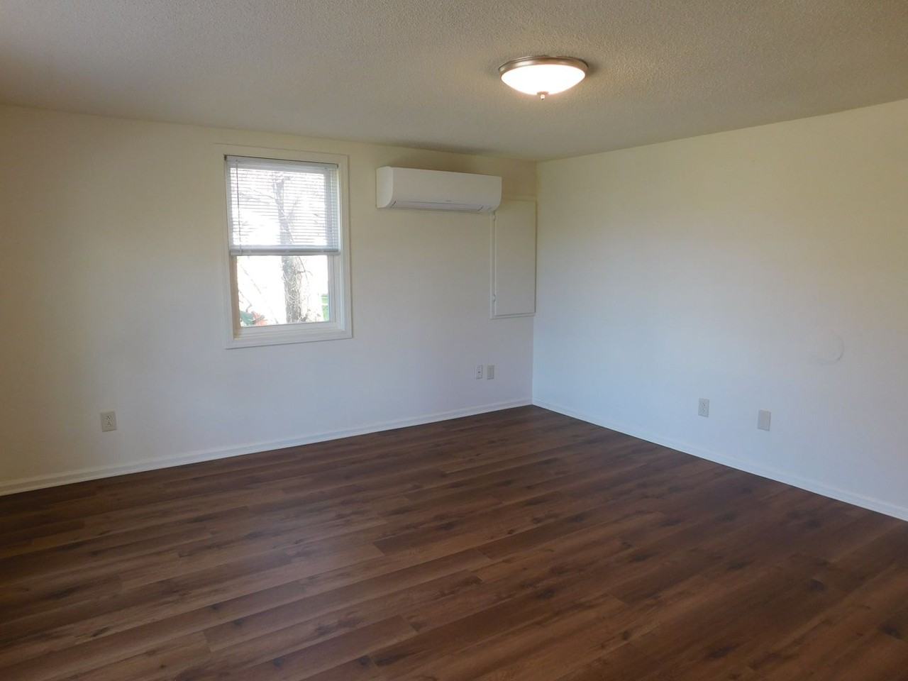 421 Church Rd - Photo 3 of 19