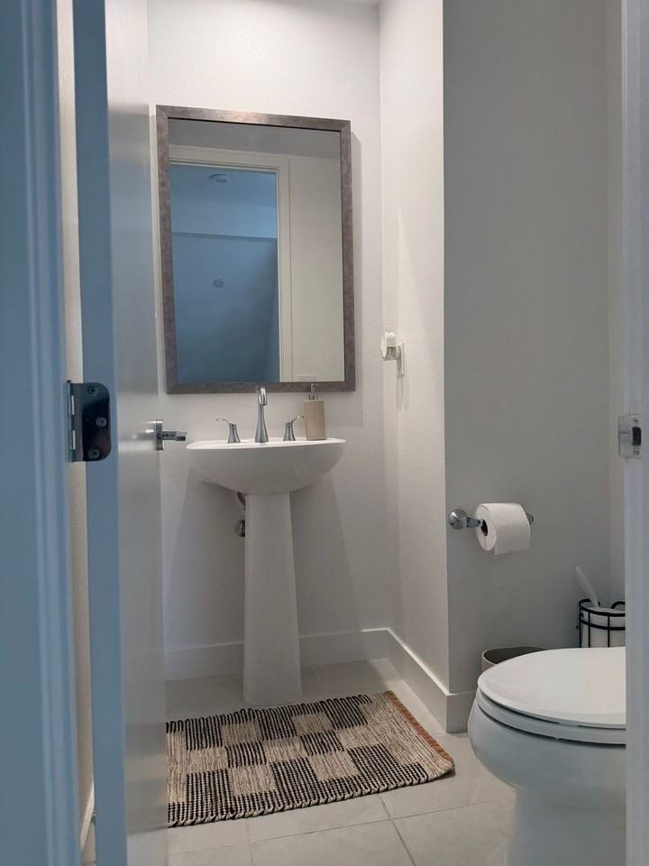 2724 Everly Dr - Photo 3 of 29