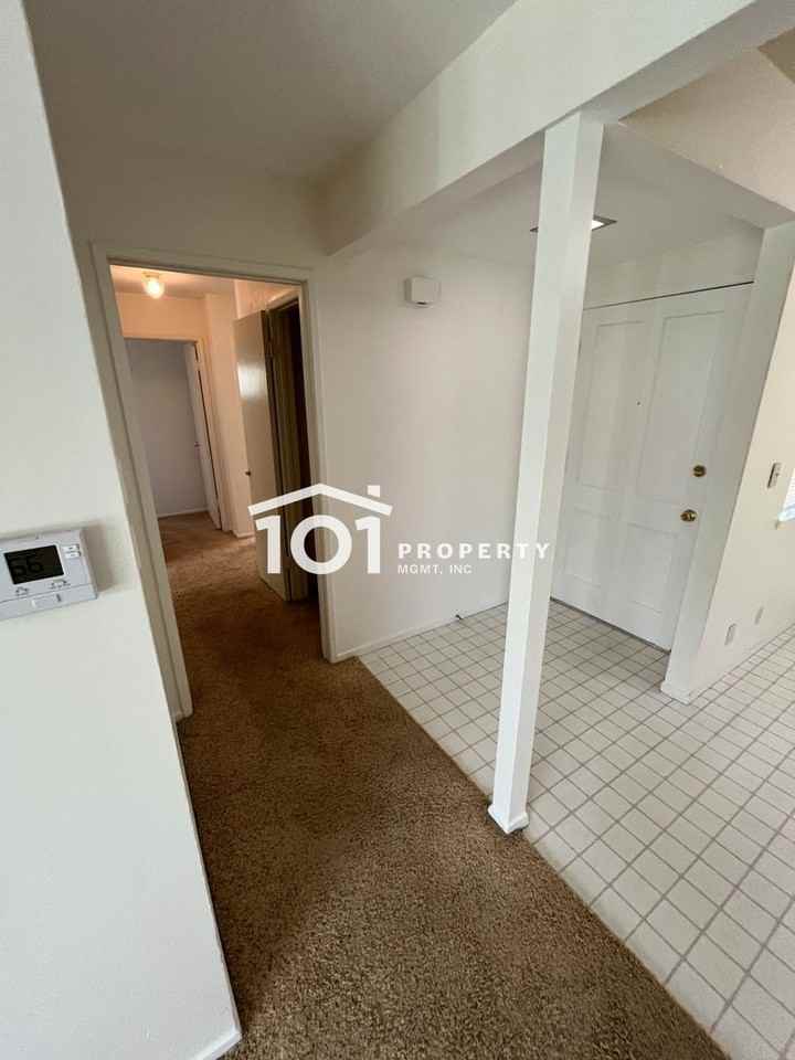 245 Santa Barbara Shores Dr - Photo 4 of 33