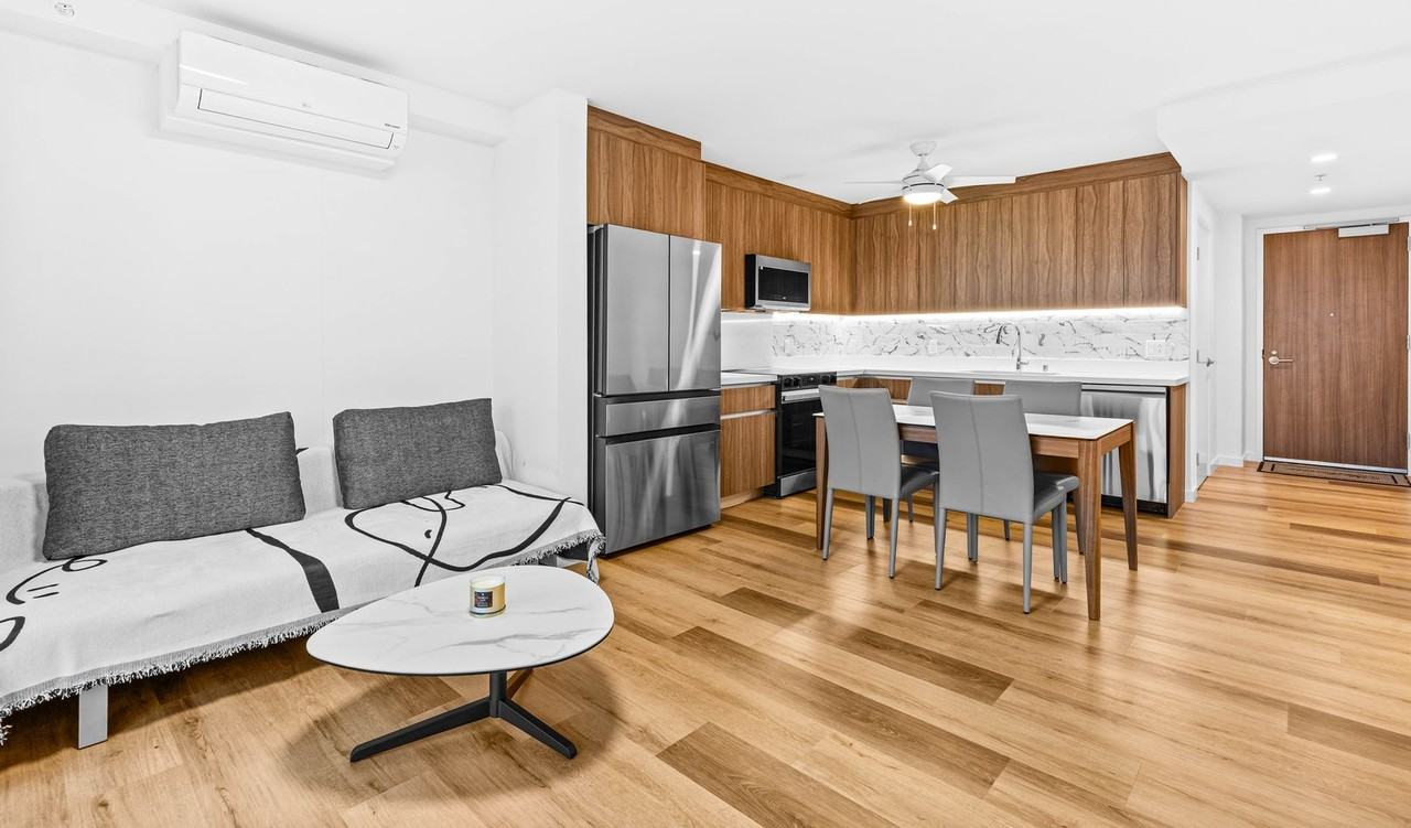 1515 Liona St #3307 - Photo 6 of 27