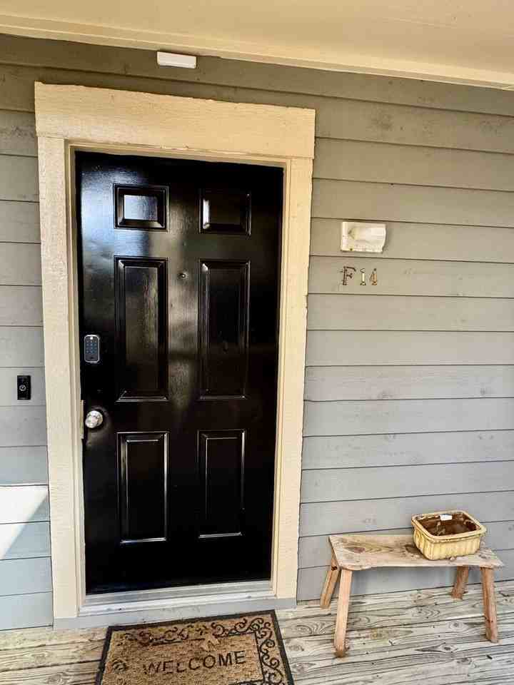 710 Martin Luther King Junior Blvd - Photo 3 of 16