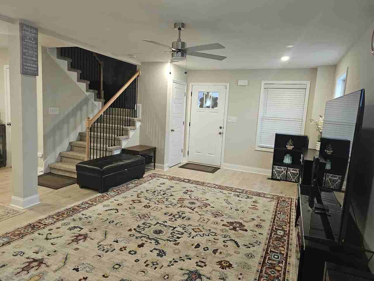 2662 Scott Dr - Photo 3 of 15