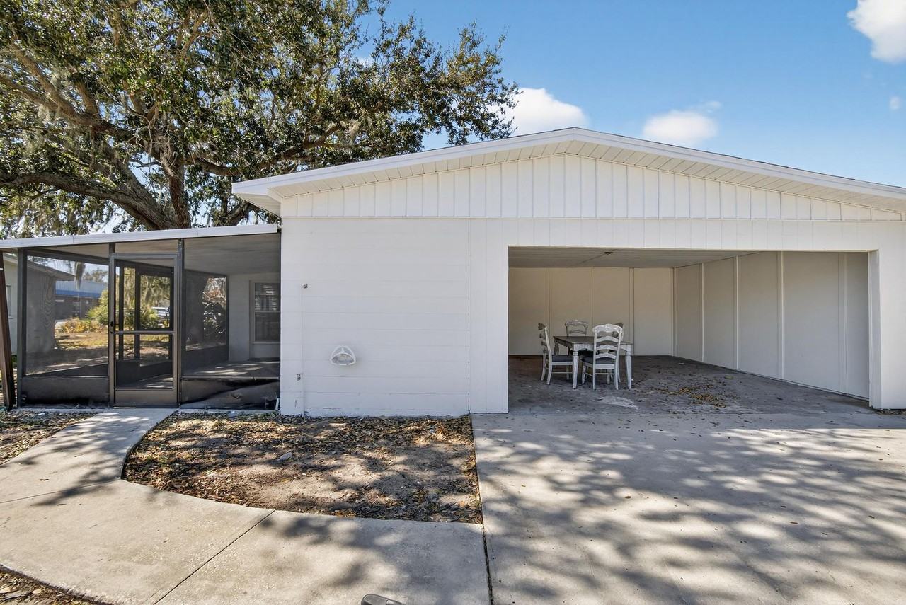 311 Ne 5th St - Photo 5 of 50