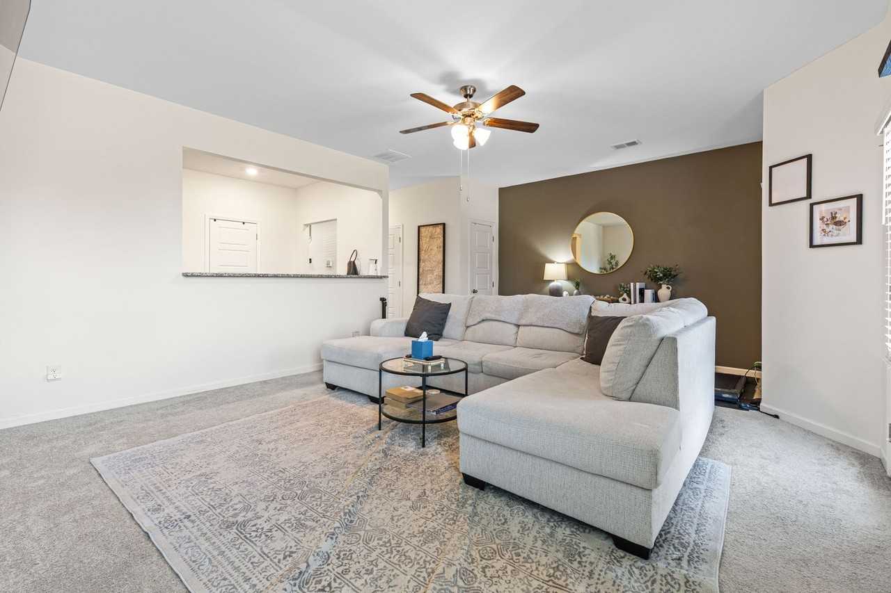 2684 Paxton Pl - Photo 6 of 14