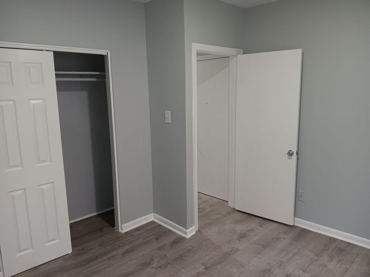 2607 Cecil B Moore Ave - Photo 4 of 14