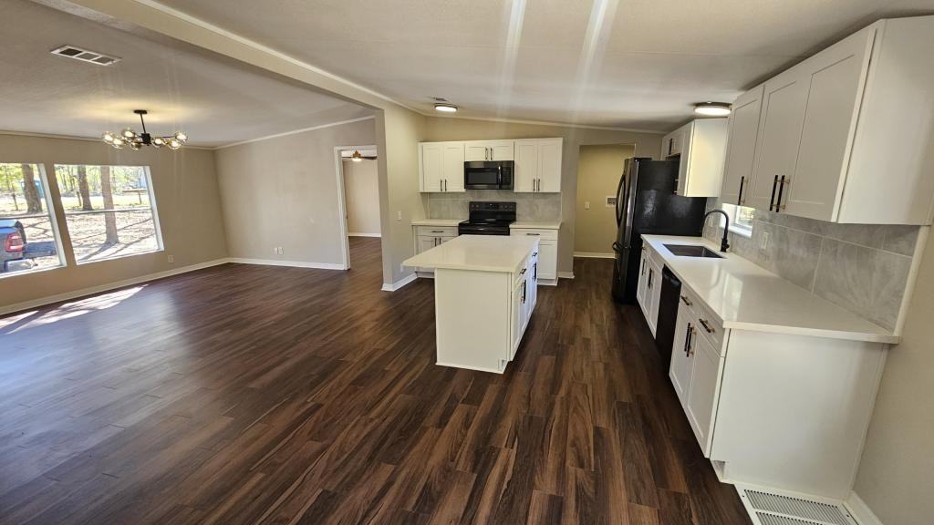 2620 Indigo Ave - Photo 7 of 21