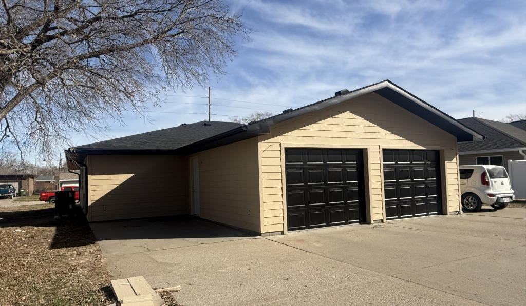 2117 4th St - Photo 2 of 18