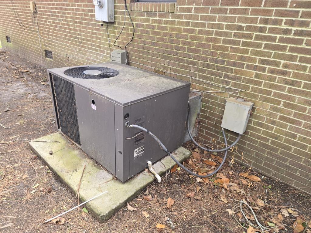 301 N Broad St - Photo 3 of 18