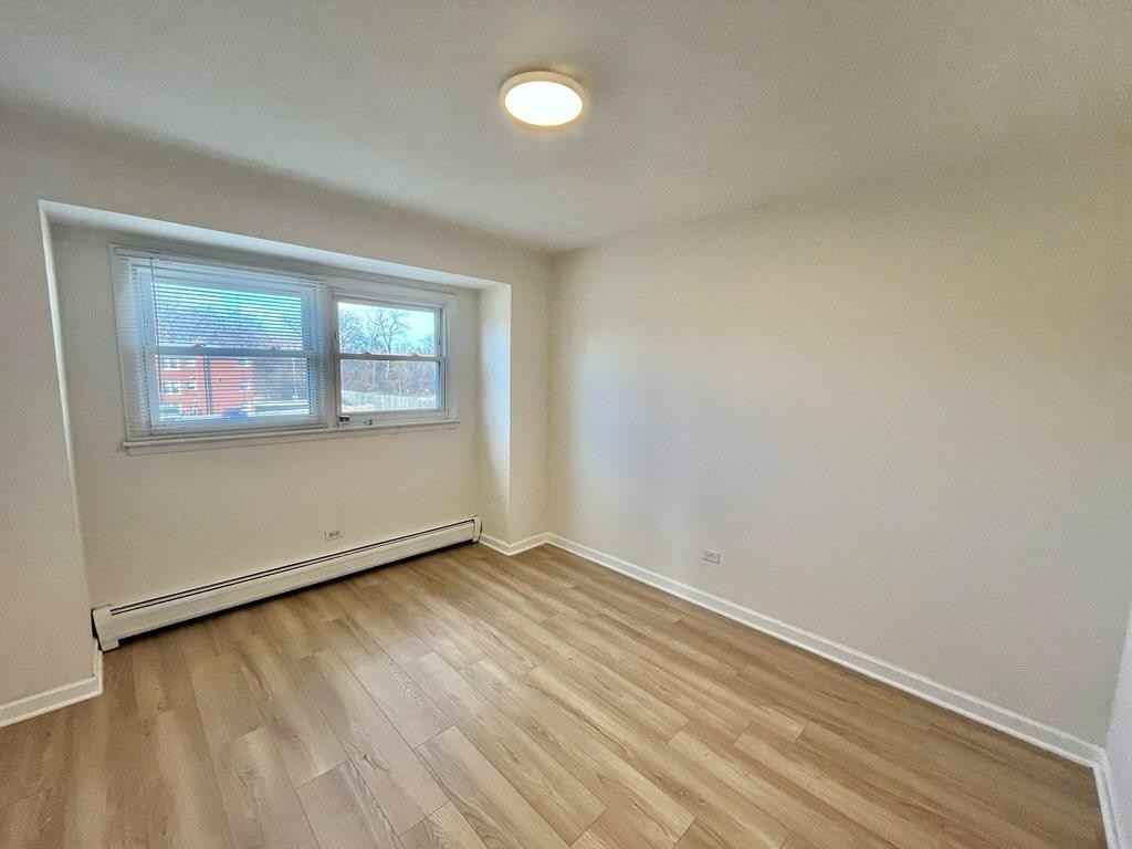 5811 Rose Ave - Photo 3 of 5