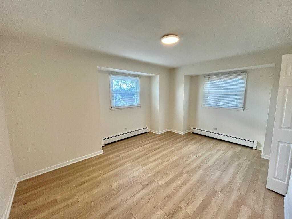 5811 Rose Ave - Photo 4 of 5