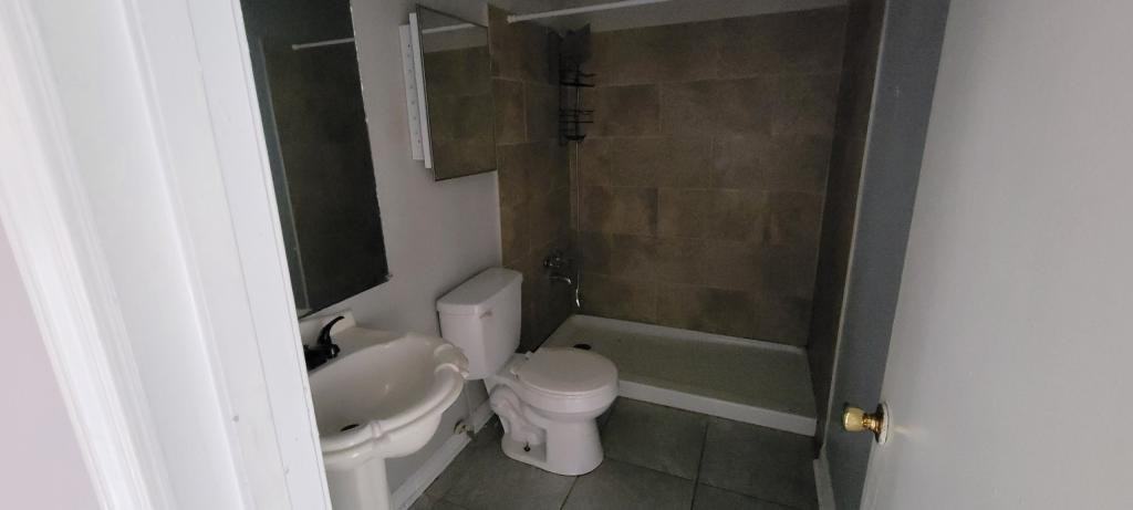 742 Still Lake Dr - Photo 5 of 9