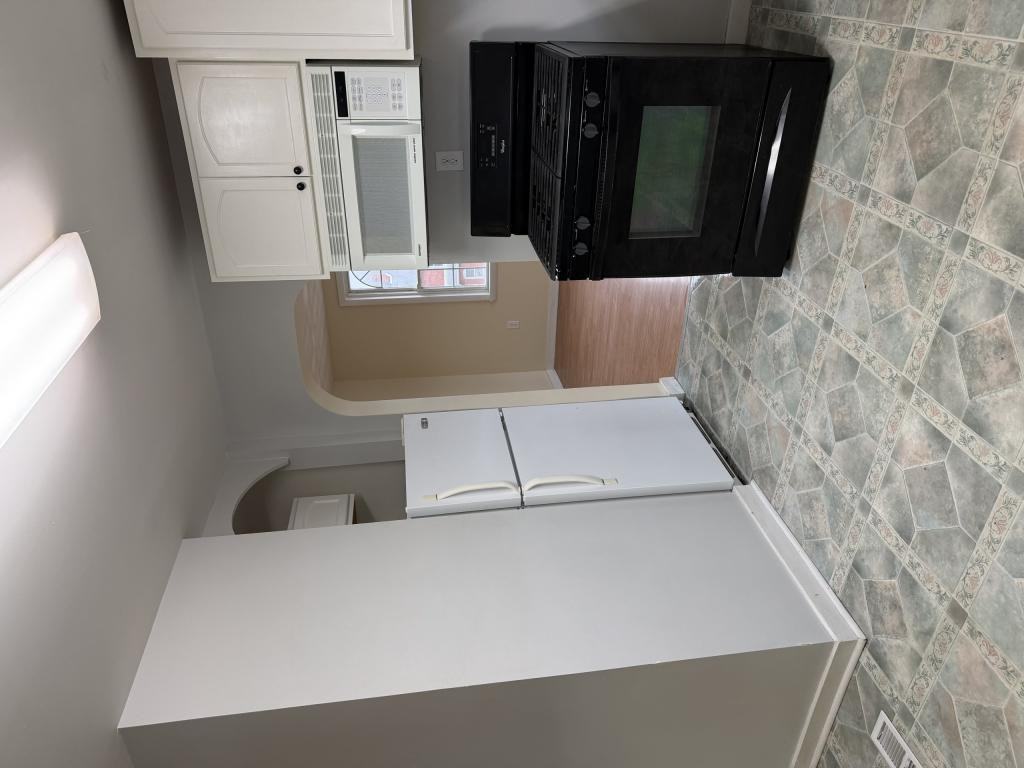 108 N 11th Ave #FL2 - Photo 2 of 11