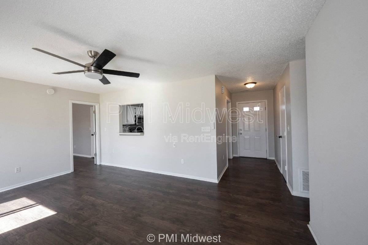 1817 Austin Rd - Photo 2 of 8