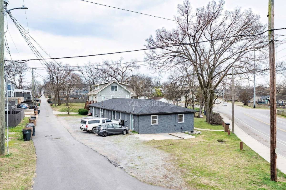 922 Morrow Rd #2 - Photo 7 of 10