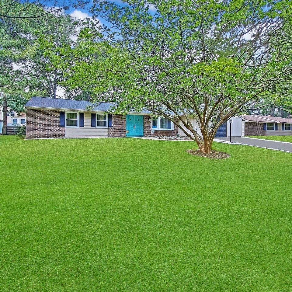 3506 Lisa Ln - Photo 2 of 10