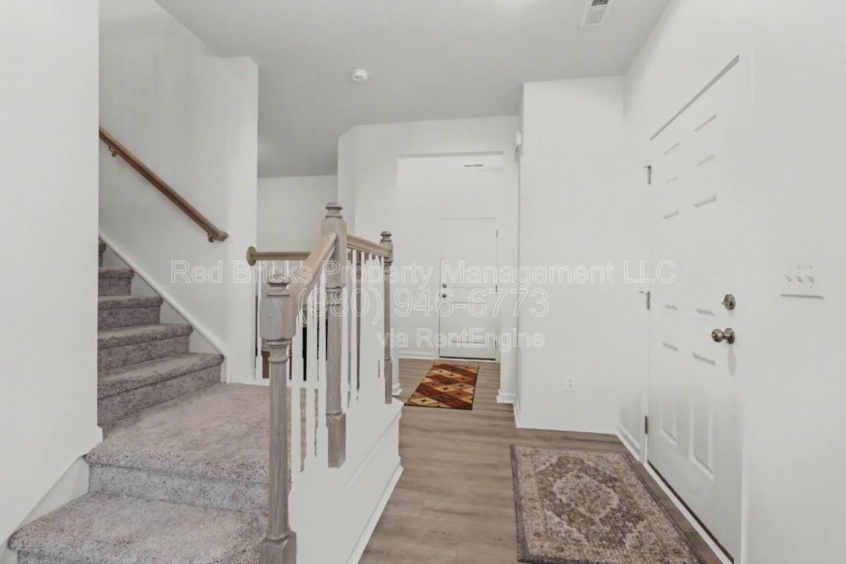 760 Kitfox Dr Nw - Photo 5 of 10