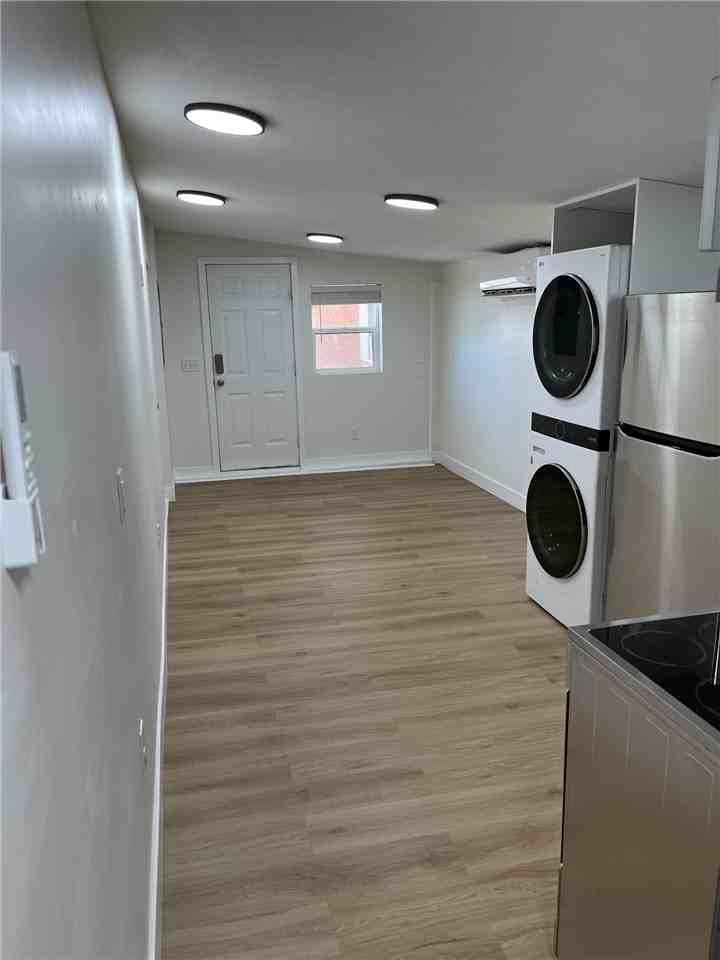 8159 S Roosevelt St - Photo 3 of 13
