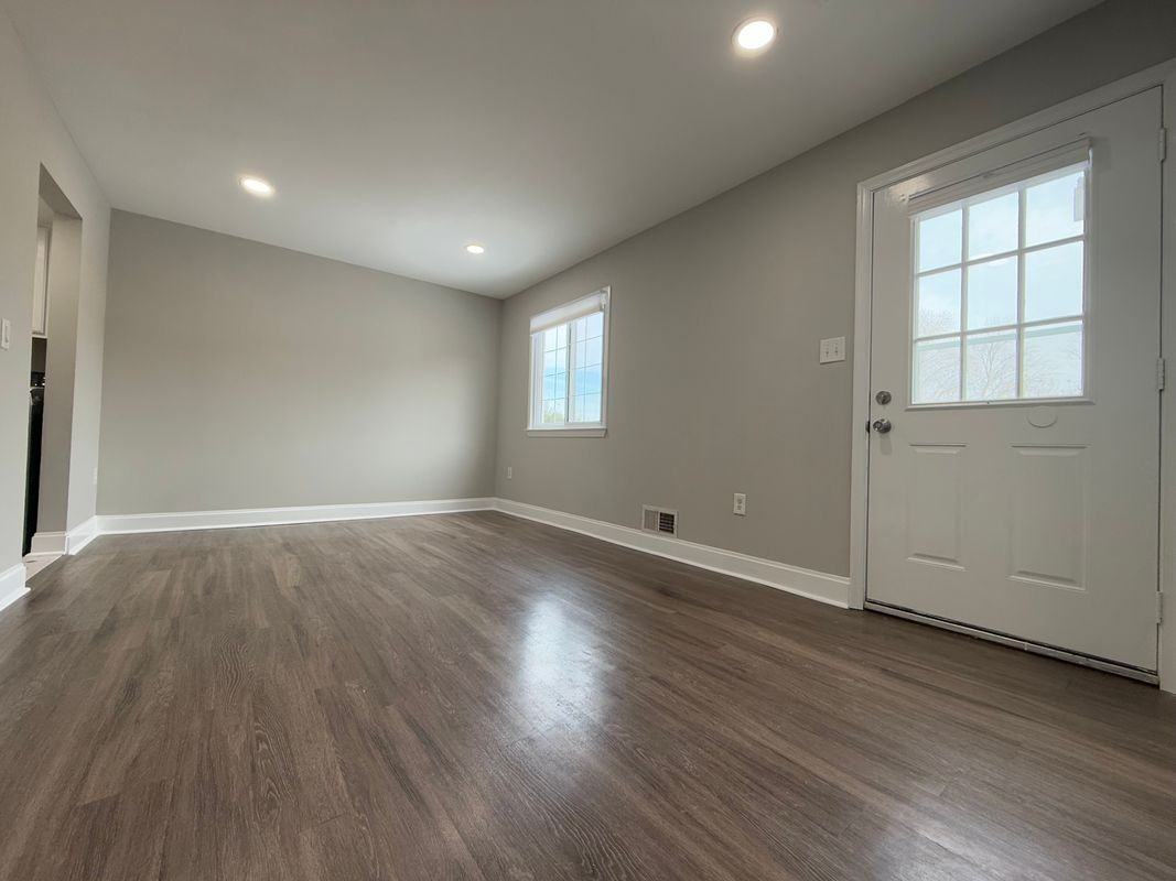 2819 Banks Ct - Photo 4 of 18