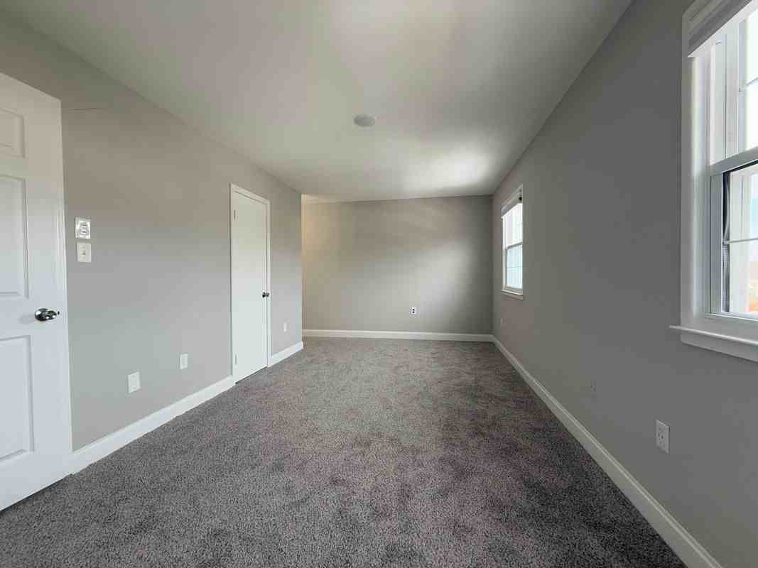 2819 Banks Ct - Photo 7 of 18